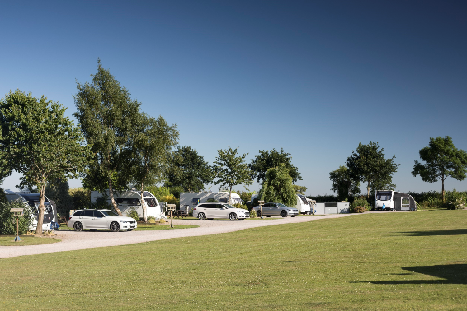 Old Oaks Touring and Glamping Park