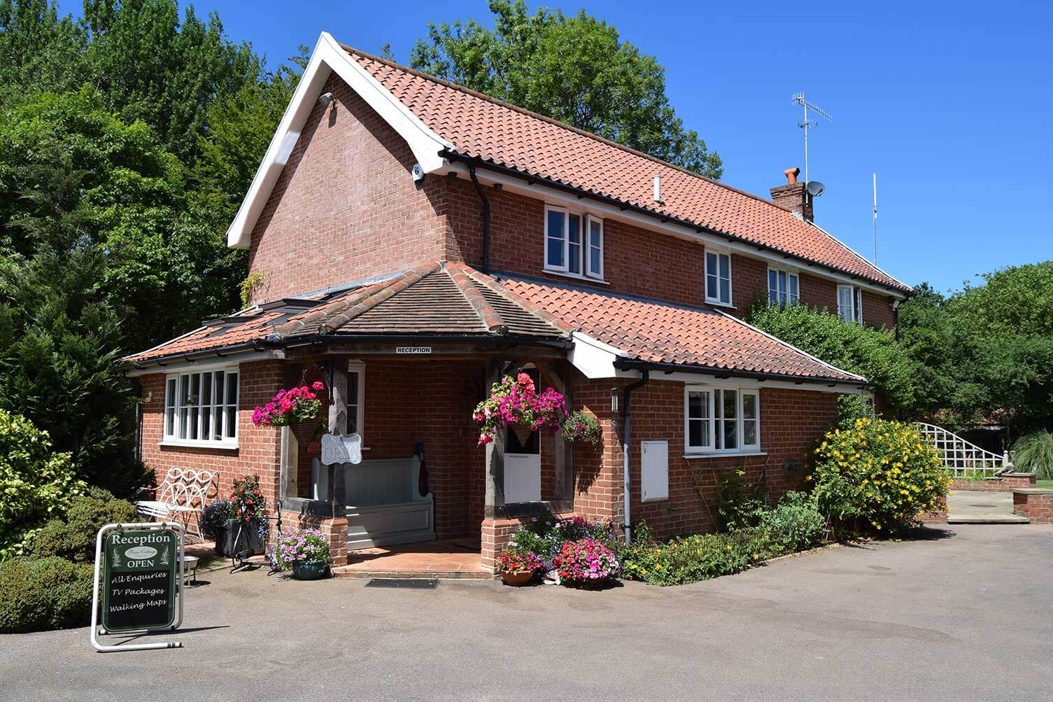 Run Cottage Touring Park